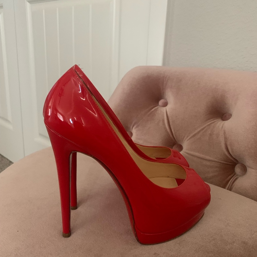 Christian louboutin pumps